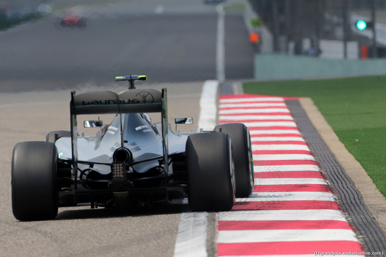 GP CINA, 10.04.2015 - Prove Libere 1, Nico Rosberg (GER) Mercedes AMG F1 W06