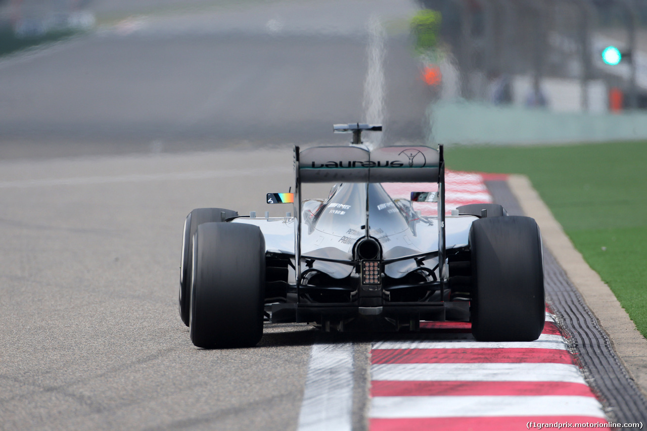 GP CINA, 10.04.2015 - Prove Libere 1, Lewis Hamilton (GBR) Mercedes AMG F1 W06
