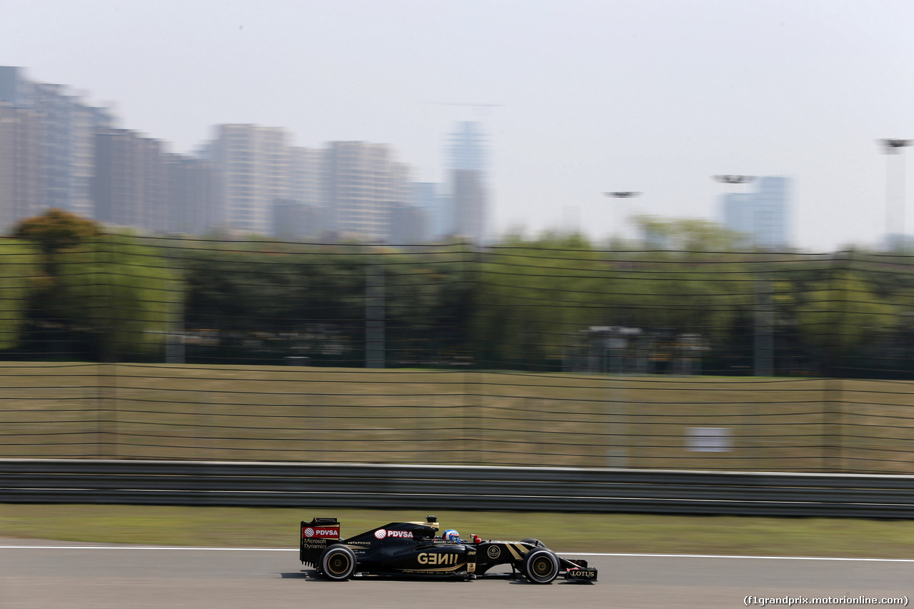 GP CINA, 10.04.2015 - Prove Libere 1, Jolyon Palmer (GBR) Test Driver, Lotus F1 Team