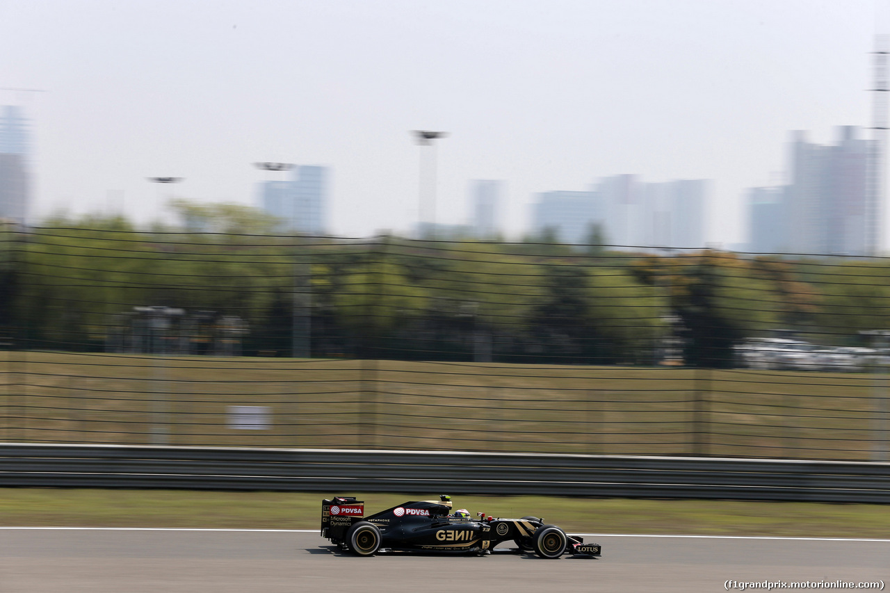 GP CINA, 10.04.2015 - Prove Libere 1, Pastor Maldonado (VEN) Lotus F1 Team E23