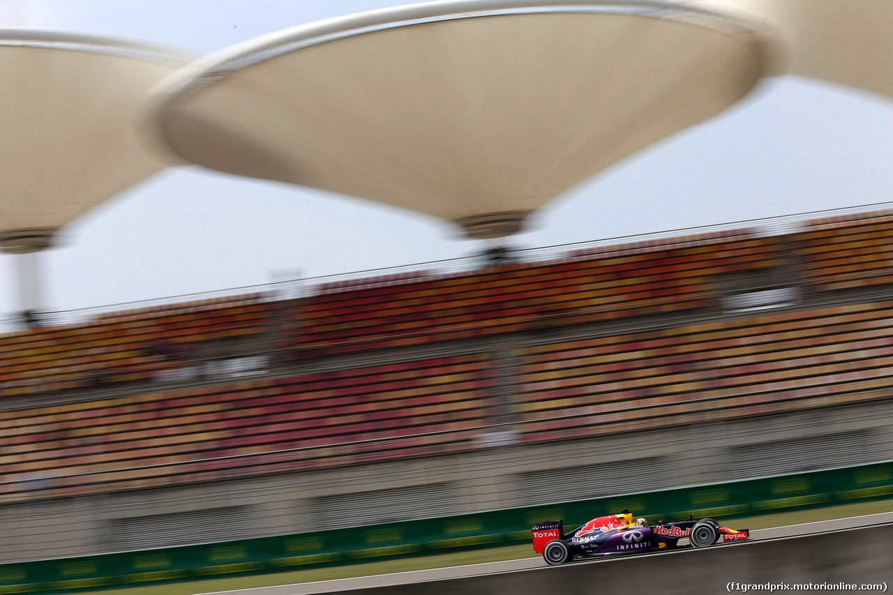 GP CINA, 10.04.2015 - Prove Libere 1, Daniel Ricciardo (AUS) Red Bull Racing RB11