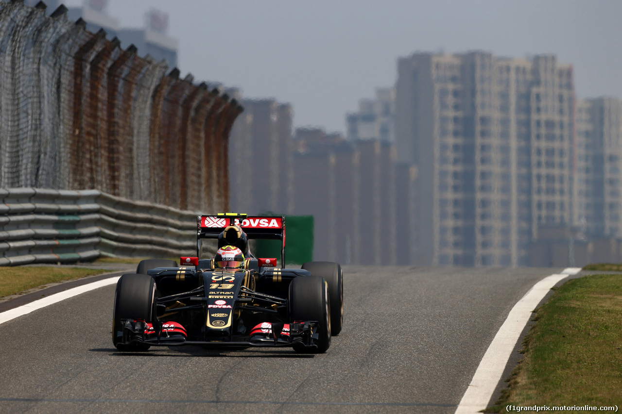 GP CINA, 10.04.2015 - Prove Libere 1, Pastor Maldonado (VEN) Lotus F1 Team E23