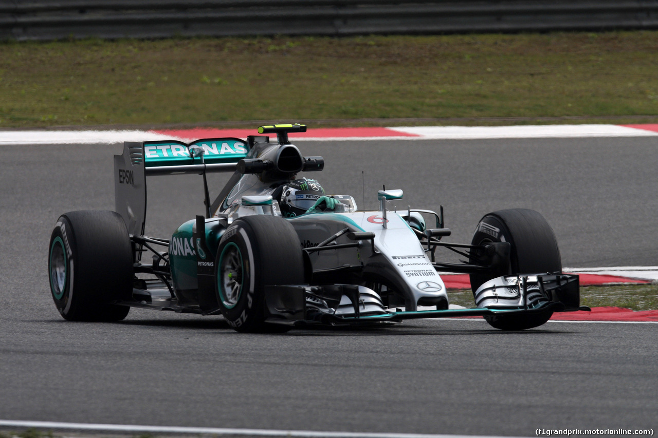 GP CINA, 10.04.2015 - Prove Libere 1, Nico Rosberg (GER) Mercedes AMG F1 W06