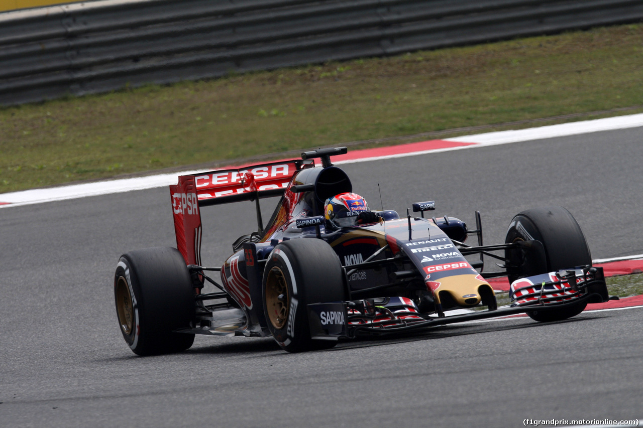 GP CINA, 10.04.2015 - Prove Libere 1, Max Verstappen (NED) Scuderia Toro Rosso STR10