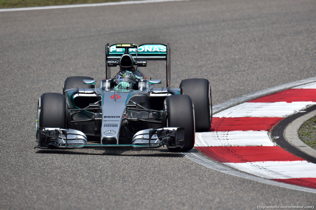 GP CINA, 10.04.2015 - Prove Libere 1, Nico Rosberg (GER) Mercedes AMG F1 W06