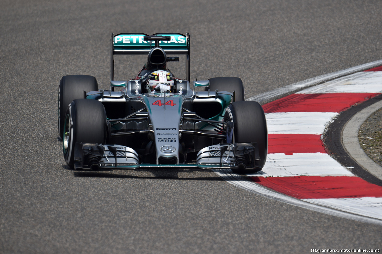 GP CINA, 10.04.2015 - Prove Libere 1, Lewis Hamilton (GBR) Mercedes AMG F1 W06