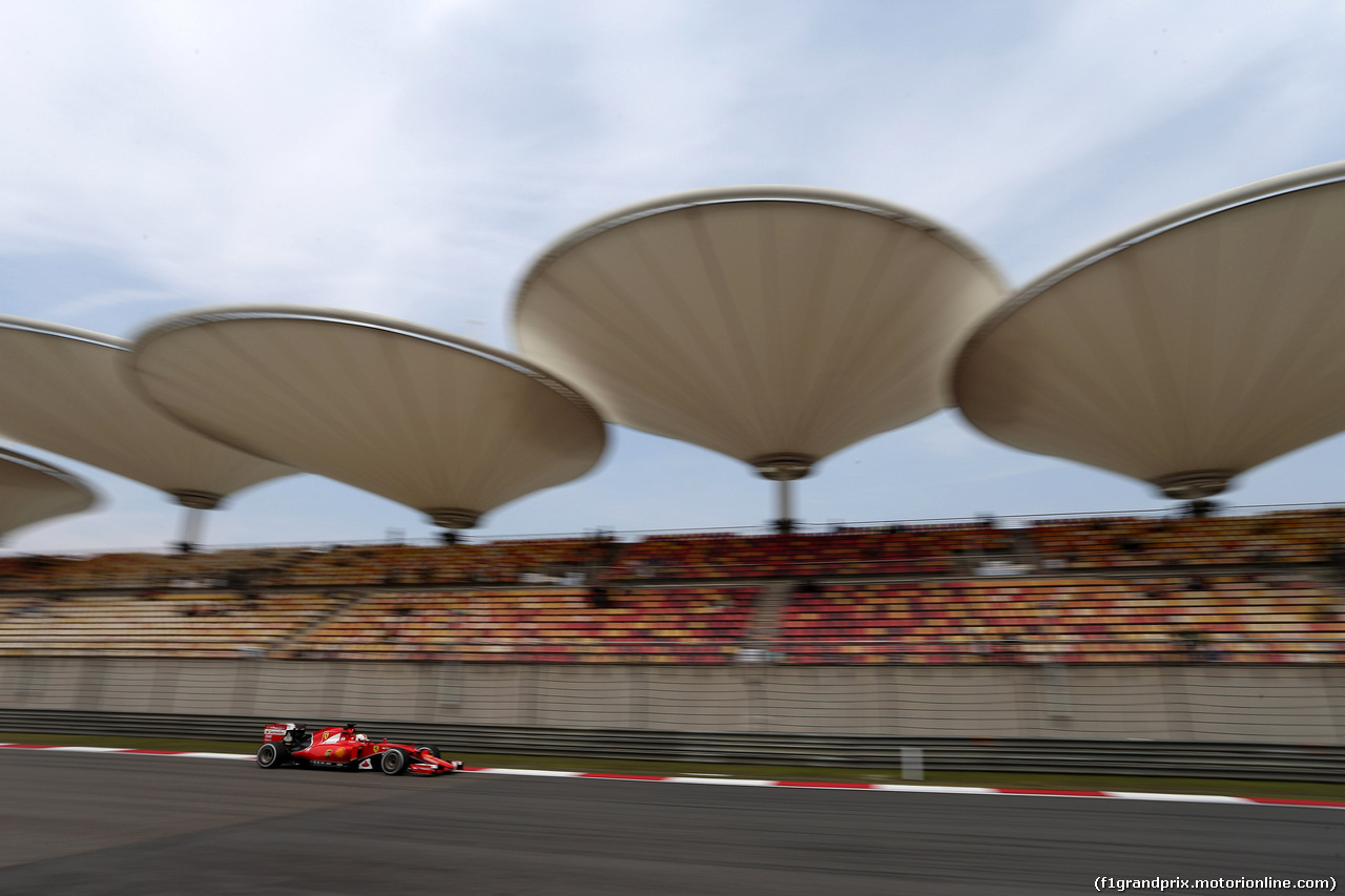 GP CINA, 10.04.2015 - Prove Libere 2, Sebastian Vettel (GER) Ferrari SF15-T