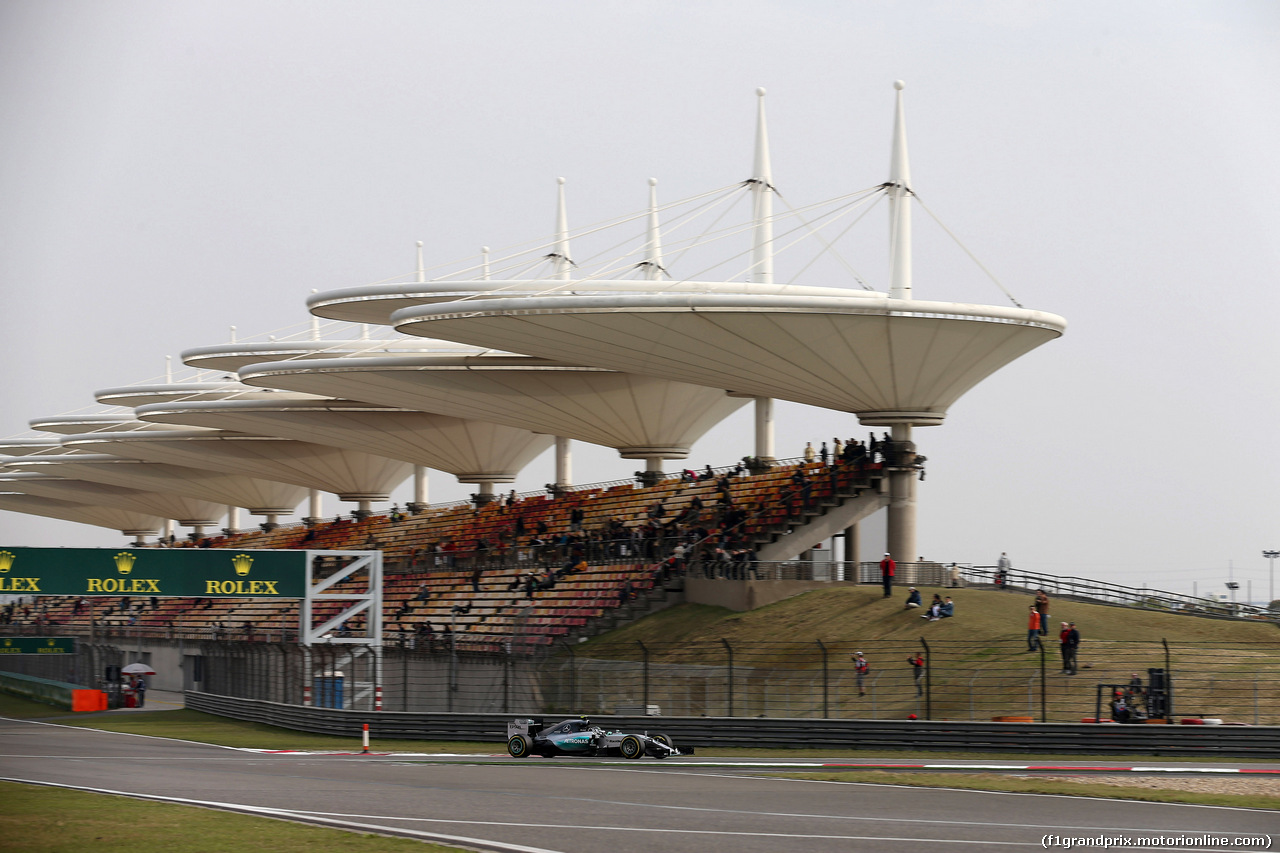 GP CINA, 10.04.2015 - Prove Libere 2, Nico Rosberg (GER) Mercedes AMG F1 W06