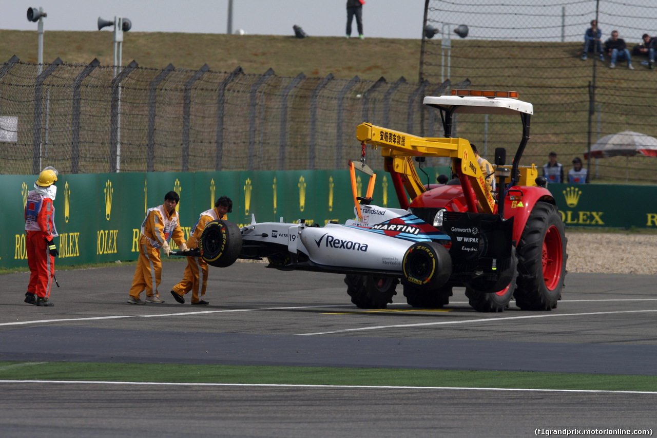 GP CINA, 10.04.2015 - Prove Libere 2, Crash, Felipe Massa (BRA) Williams F1 Team FW37