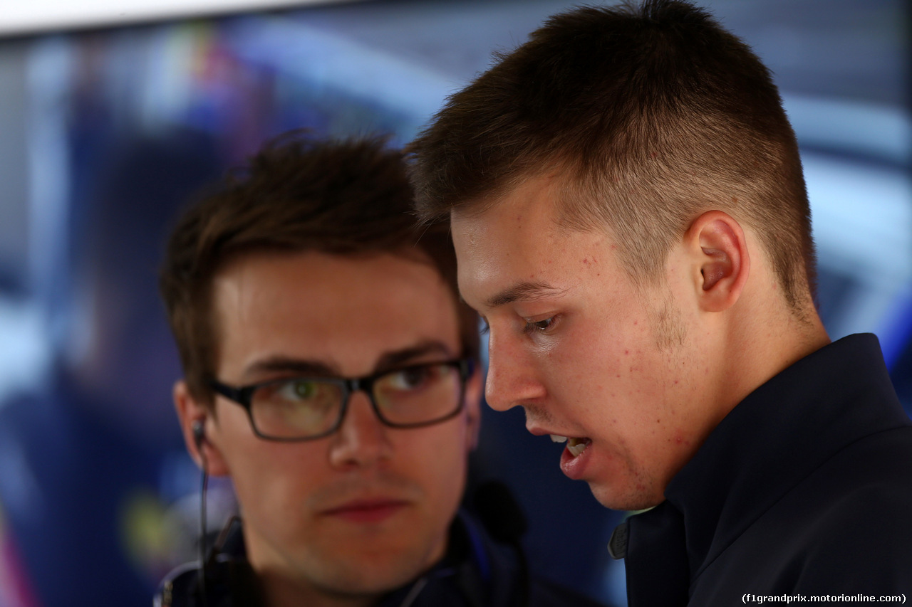 GP CINA, 10.04.2015 - Prove Libere 2, Daniil Kvyat (RUS) Red Bull Racing RB11