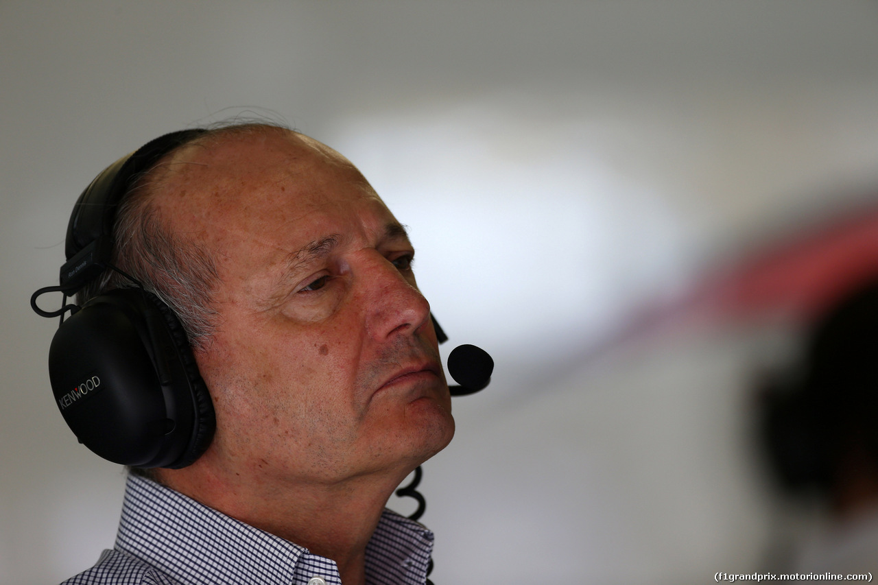 GP CINA, 10.04.2015 - Prove Libere 2, Ron Dennis (GBR) McLaren Executive Chairman