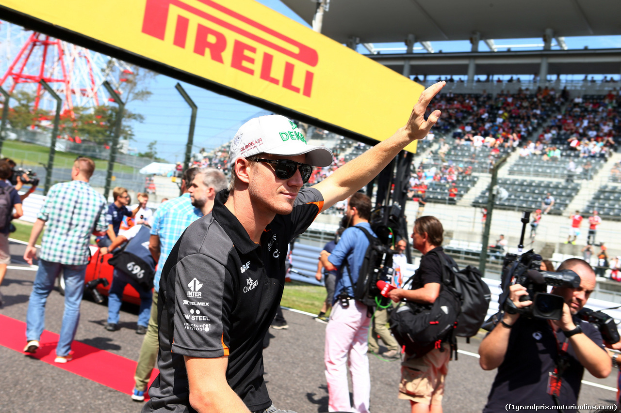 GP GIAPPONE, 27.09.2015 - Nico Hulkenberg (GER) Sahara Force India F1 VJM08 at drivers parade