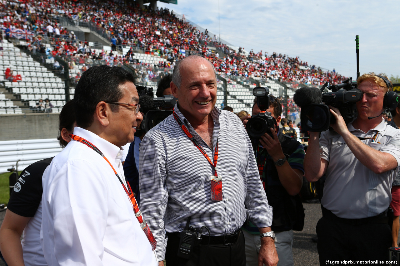 GP GIAPPONE, 27.09.2015 - Gara, Takahiro Hachigo (JPN) Honda CEO e Ron Dennis (GBR) McLaren Executive Chairman