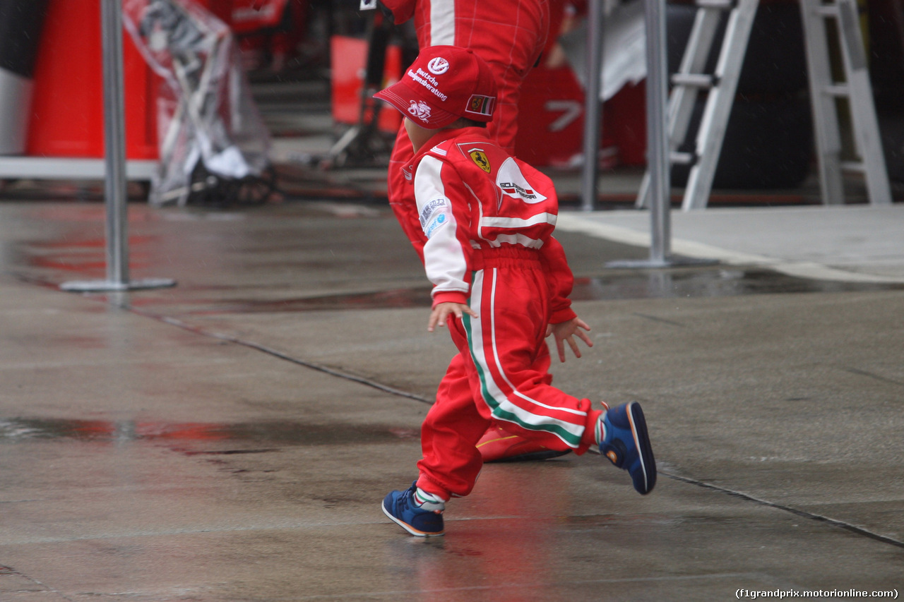 GP GIAPPONE, 24.09.2015 - A little fan.