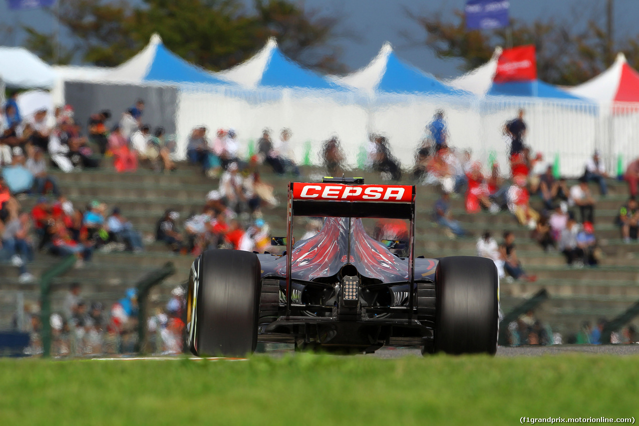 GP GIAPPONE, 26.09.2015 - Qualifiche, Carlos Sainz Jr (ESP) Scuderia Toro Rosso STR10