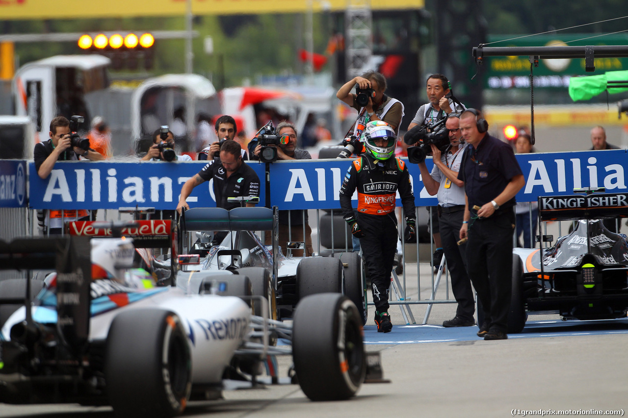 GP GIAPPONE, 26.09.2015 - Qualifiche, Sergio Perez (MEX) Sahara Force India F1 VJM08