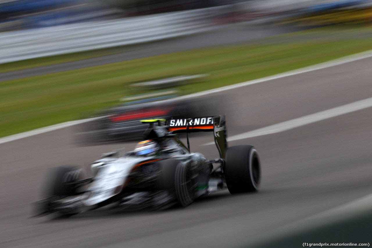 GP GIAPPONE, 26.09.2015 - Qualifiche, Sergio Perez (MEX) Sahara Force India F1 VJM08