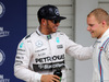 GP GIAPPONE, 26.09.2015 - Qualifiche, secondo Lewis Hamilton (GBR) Mercedes AMG F1 W06 e terzo Valtteri Bottas (FIN) Williams F1 Team FW37