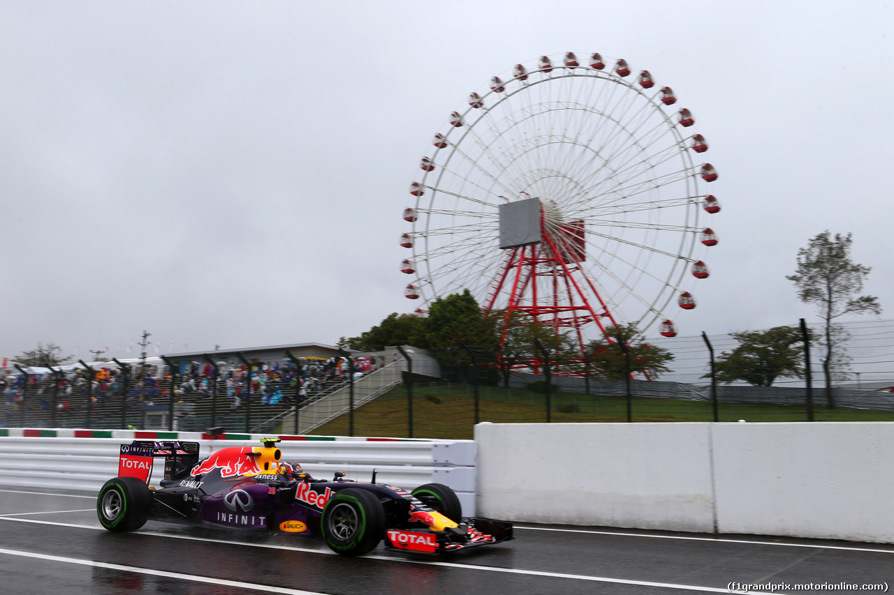 GP GIAPPONE, 25.09.2015 - Prove Libere 1, Daniil Kvyat (RUS) Red Bull Racing RB11