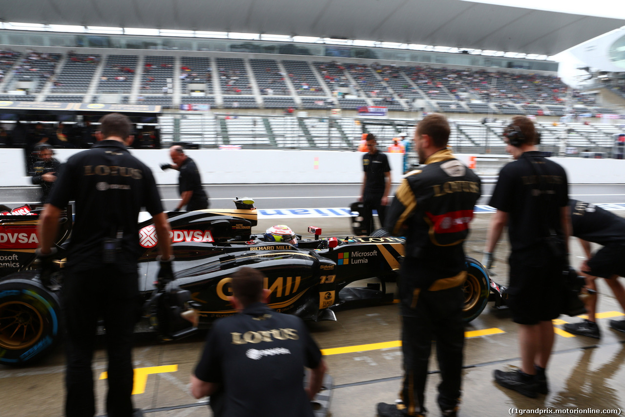 GP GIAPPONE, 25.09.2015 - Prove Libere 1, Pastor Maldonado (VEN) Lotus F1 Team E23