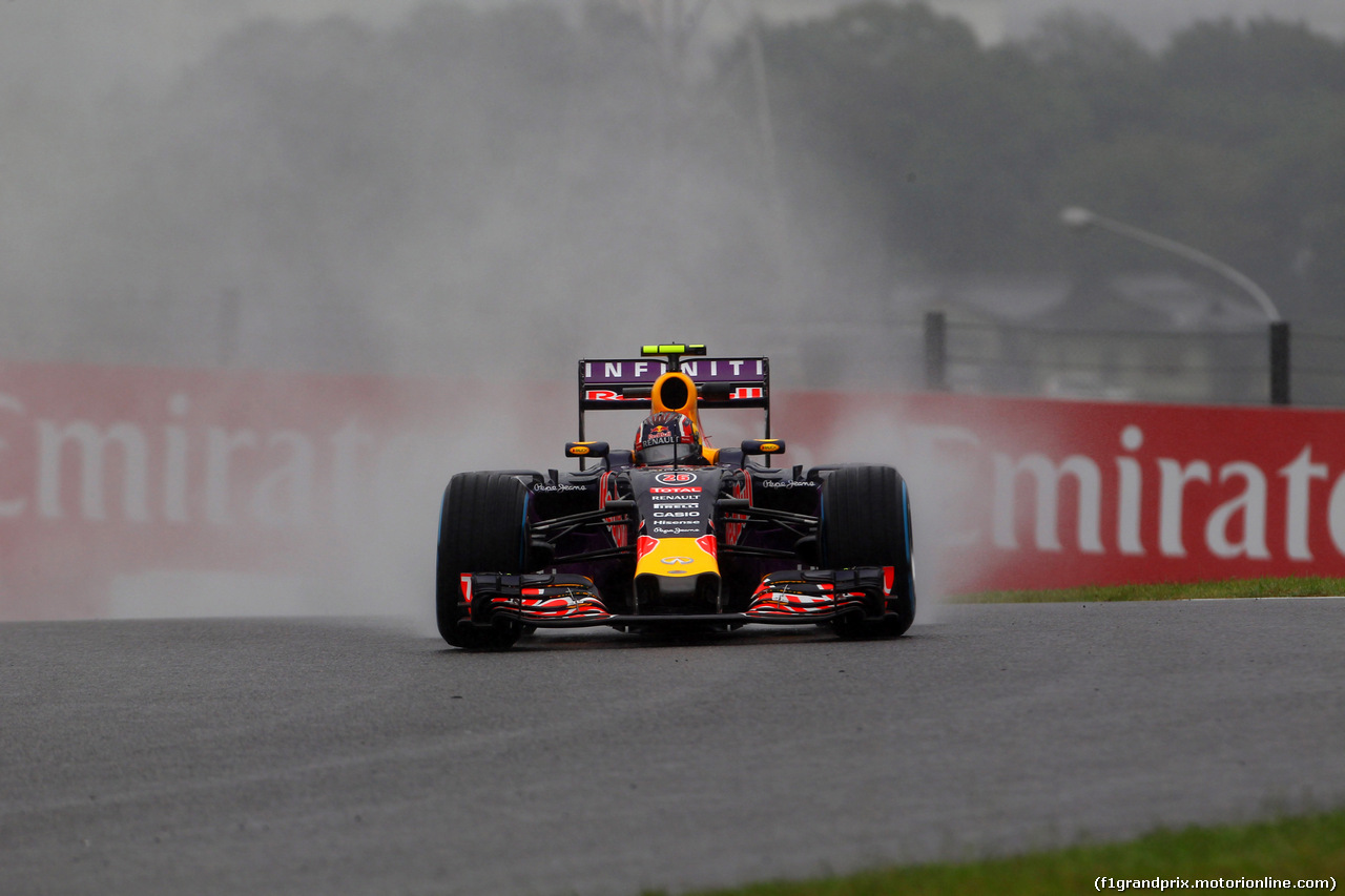 GP GIAPPONE, 25.09.2015 - Prove Libere 1, Daniil Kvyat (RUS) Red Bull Racing RB11