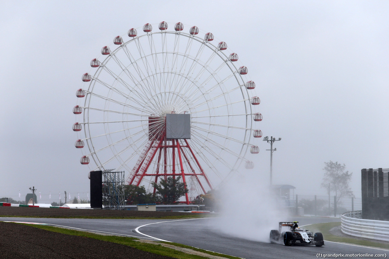 GP GIAPPONE, 25.09.2015 - Prove Libere 1, Sergio Perez (MEX) Sahara Force India F1 VJM08