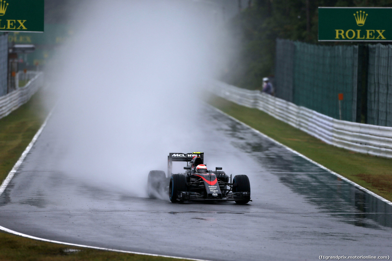 GP GIAPPONE, 25.09.2015 - Prove Libere 2, Jenson Button (GBR)  McLaren Honda MP4-30.