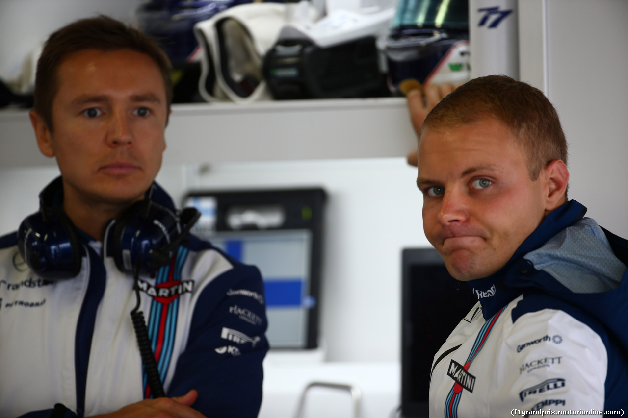 GP GIAPPONE, 25.09.2015 - Prove Libere 2, Valtteri Bottas (FIN) Williams F1 Team FW37