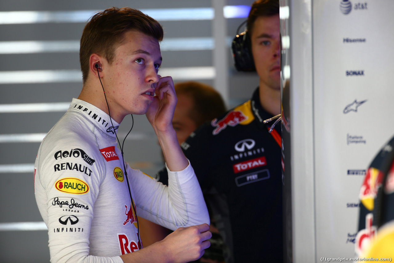 GP GIAPPONE, 25.09.2015 - Prove Libere 2, Daniil Kvyat (RUS) Red Bull Racing RB11