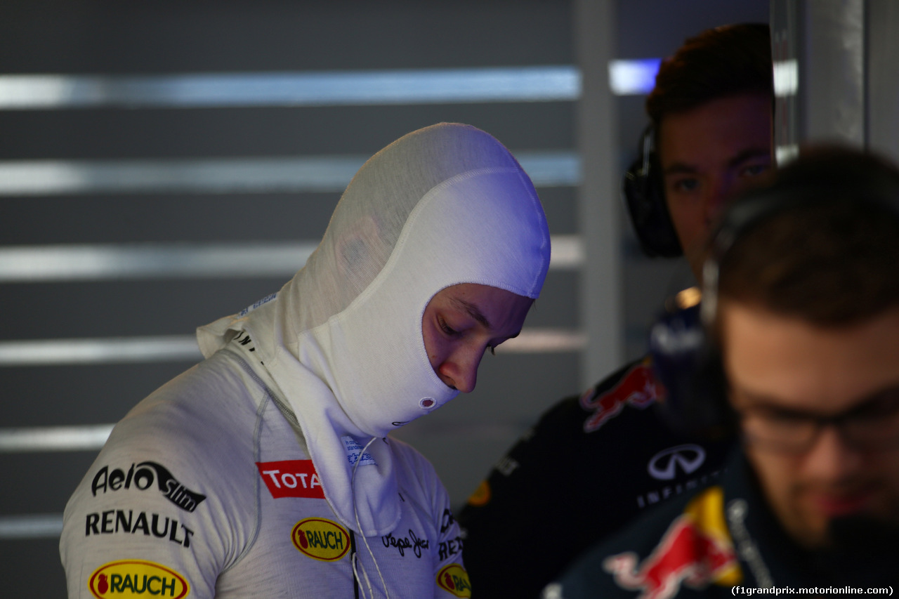 GP GIAPPONE, 25.09.2015 - Prove Libere 2, Daniil Kvyat (RUS) Red Bull Racing RB11