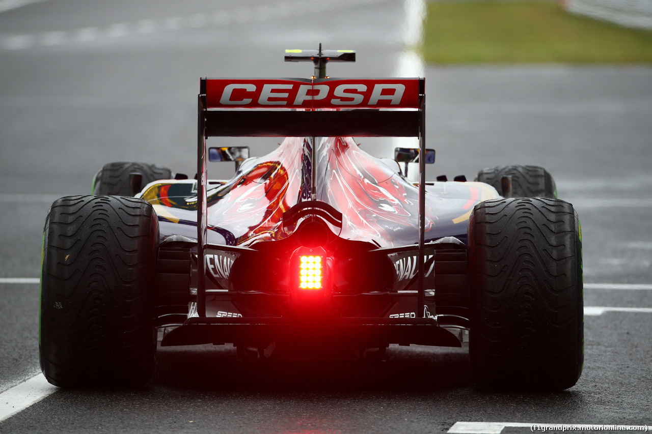 GP GIAPPONE, 25.09.2015 - Prove Libere 2, Carlos Sainz Jr (ESP) Scuderia Toro Rosso STR10