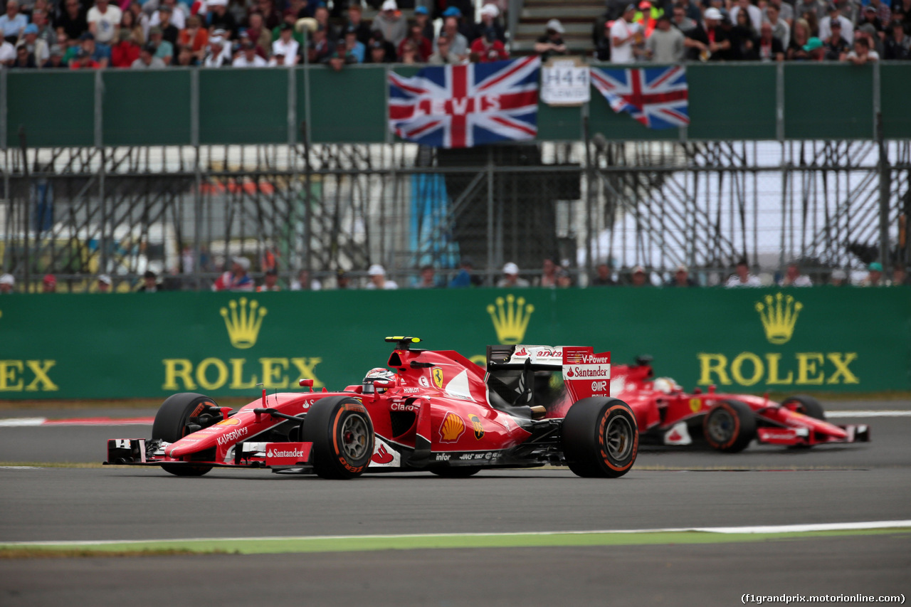 GP GRAN BRETAGNA, 05.07.2015- Gara, Kimi Raikkonen (FIN) Ferrari SF15-T e Sebastian Vettel (GER) Ferrari SF15-T