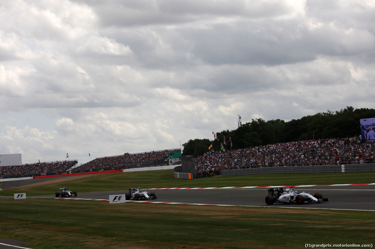 GP GRAN BRETAGNA, 05.07.2015- Gara, Felipe Massa (BRA) Williams F1 Team FW37 davanti a Valtteri Bottas (FIN) Williams F1 Team FW37