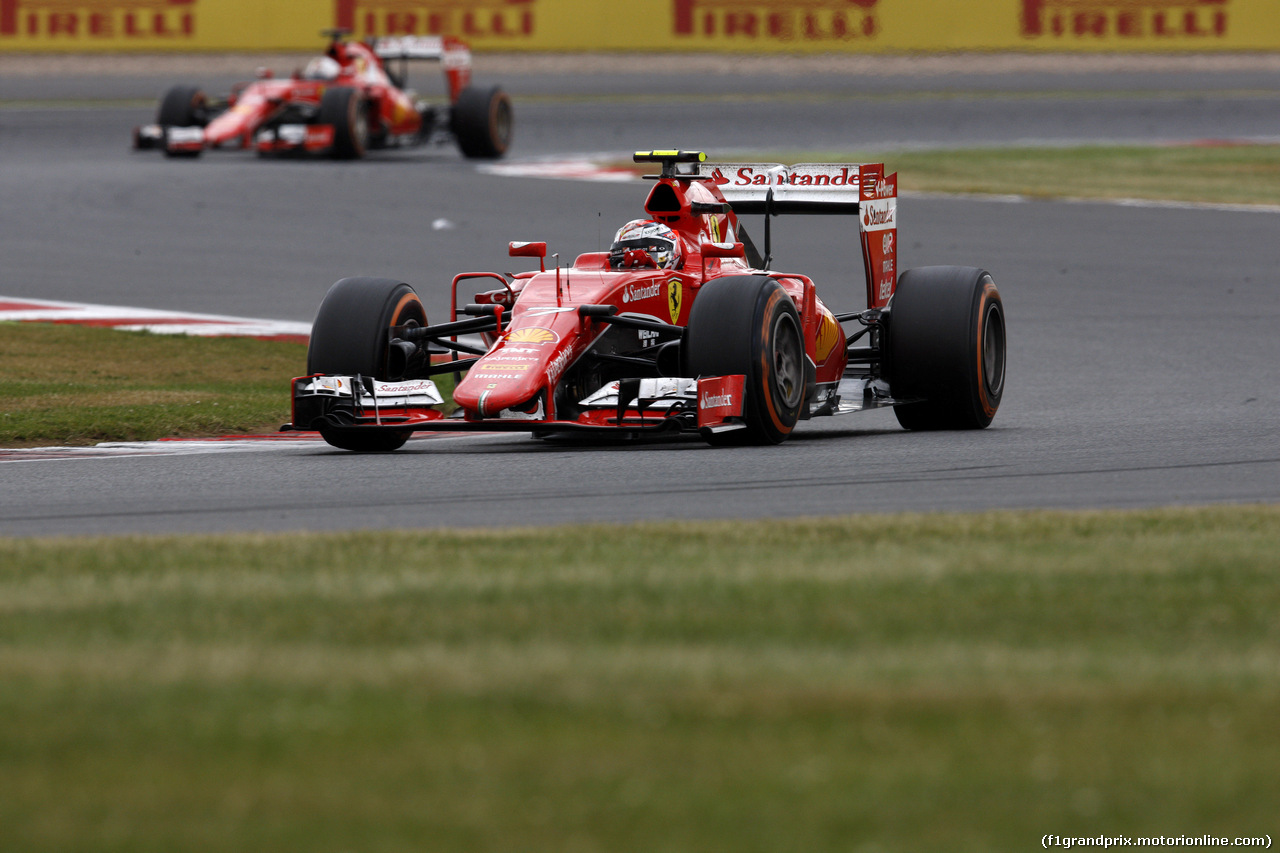 GP GRAN BRETAGNA, 05.07.2015- Gara, Kimi Raikkonen (FIN) Ferrari SF15-T e Sebastian Vettel (GER) Ferrari SF15-T