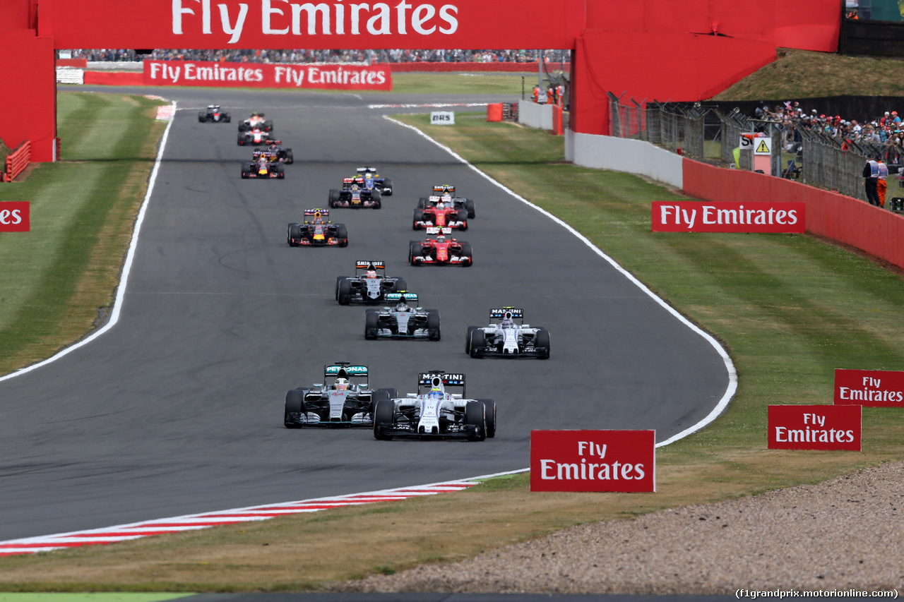 GP GRAN BRETAGNA, 05.07.2015- Gara, Felipe Massa (BRA) Williams F1 Team FW37 e Lewis Hamilton (GBR) Mercedes AMG F1 W06