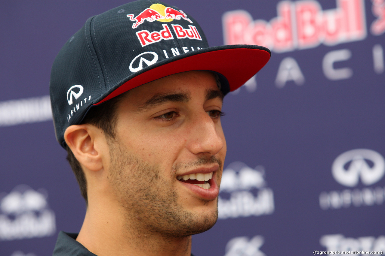 GP GRAN BRETAGNA, 02.07.2015 - Daniel Ricciardo (AUS) Red Bull Racing RB11
