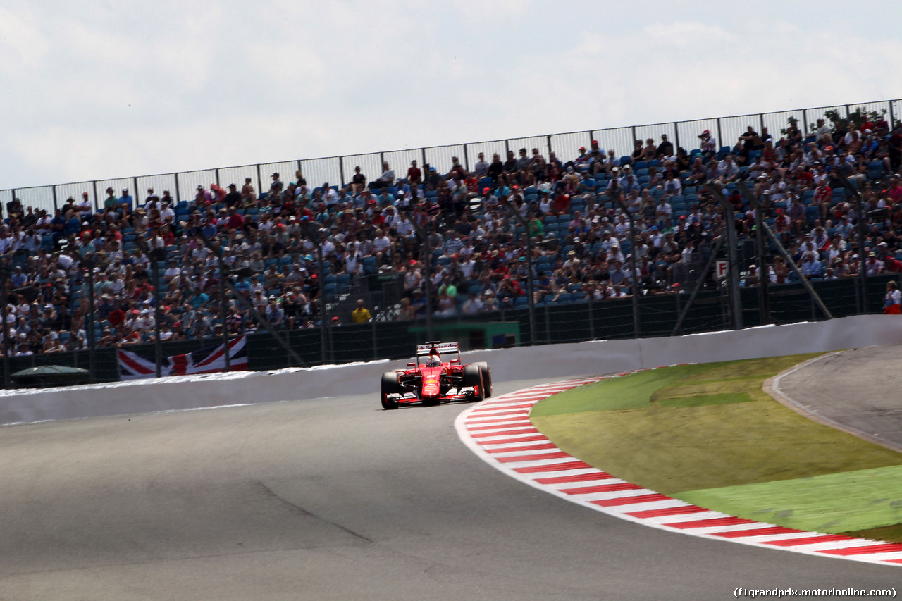 GP GRAN BRETAGNA, 04.07.2015 - Qualifiche, Sebastian Vettel (GER) Ferrari SF15-T