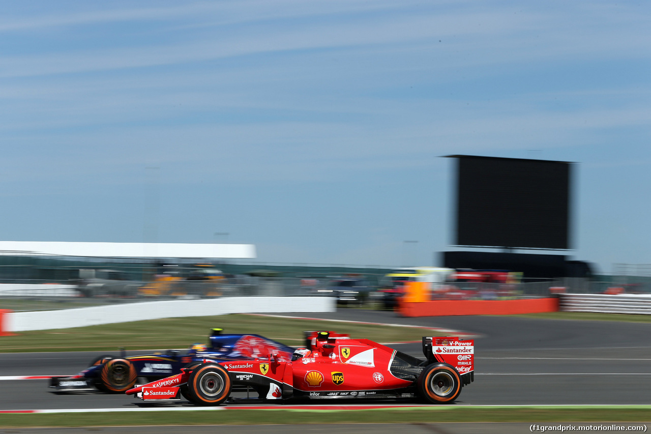 GP GRAN BRETAGNA, 03.07.2015 - Prove Libere 1, Kimi Raikkonen (FIN) Ferrari SF15-T e Carlos Sainz Jr (ESP) Scuderia Toro Rosso STR10