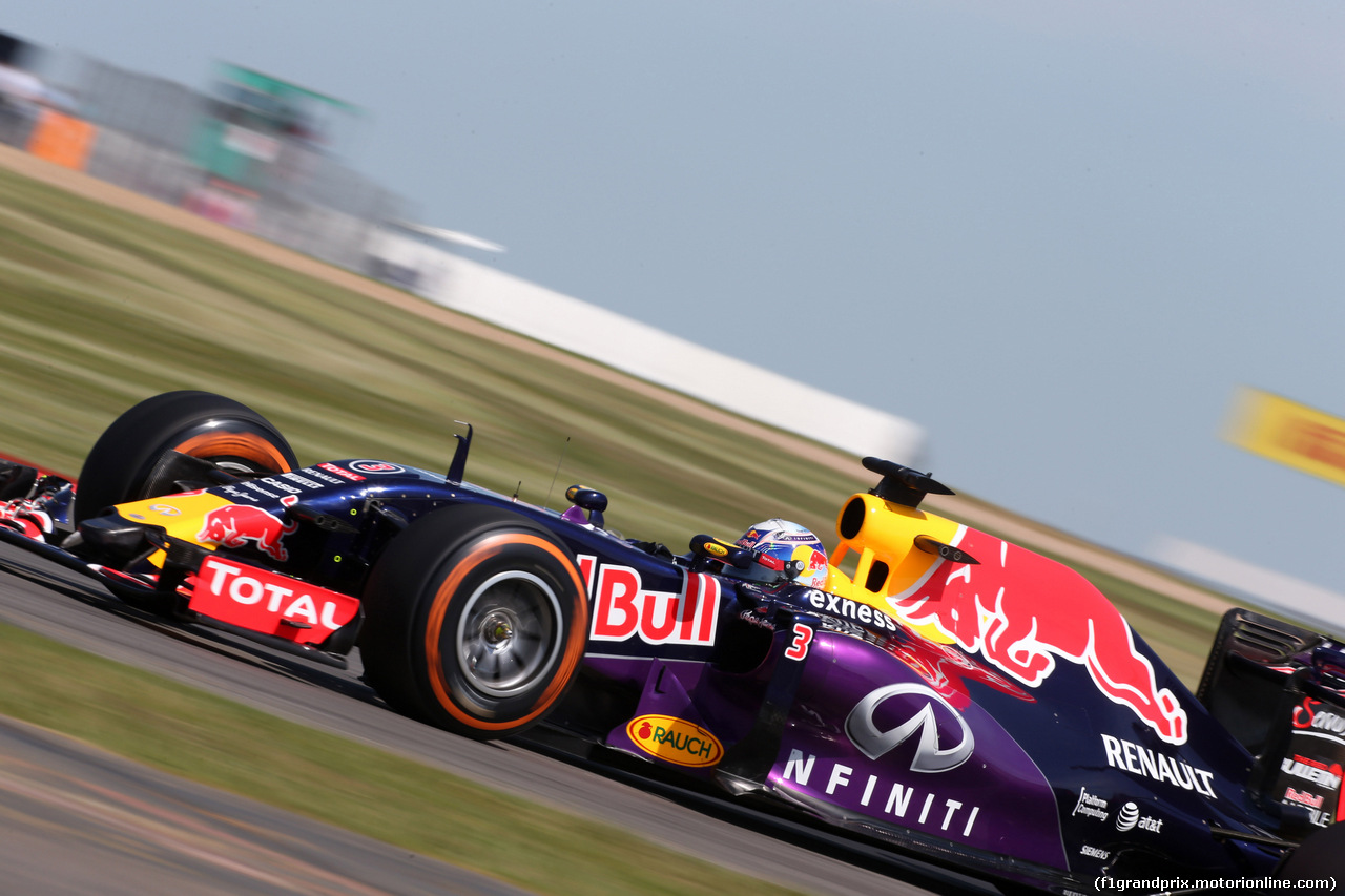 GP GRAN BRETAGNA, 03.07.2015 - Prove Libere 1, Daniel Ricciardo (AUS) Red Bull Racing RB11