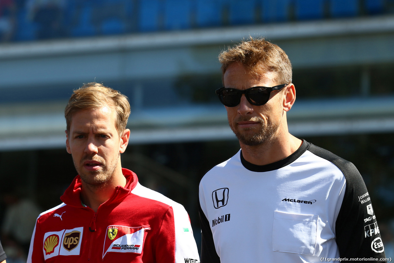 GP ITALIA, 06.09.2015 - Sebastian Vettel (GER) Ferrari SF15-T e Jenson Button (GBR)  McLaren Honda MP4-30.