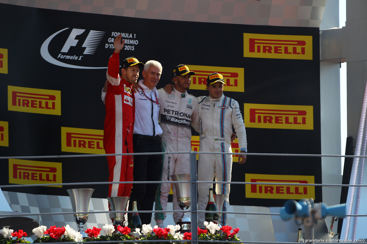 GP ITALIA, 06.09.2015 - Gara, 1st position Lewis Hamilton (GBR) Mercedes AMG F1 W06, secondo Sebastian Vettel (GER) Ferrari SF15-T e terzo Felipe Massa (BRA) Williams F1 Team FW37 with Geoff Willis (GBR) Mercedes AMG F1 Technology Director