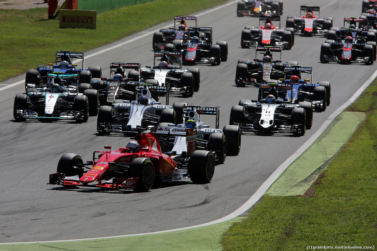 GP ITALIA, 06.09.2015 - Gara, Start of the race, Sebastian Vettel (GER) Ferrari SF15-T