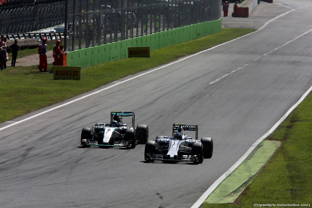 GP ITALIA, 06.09.2015 - Gara, Nico Rosberg (GER) Mercedes AMG F1 W06 e Valtteri Bottas (FIN) Williams F1 Team FW37