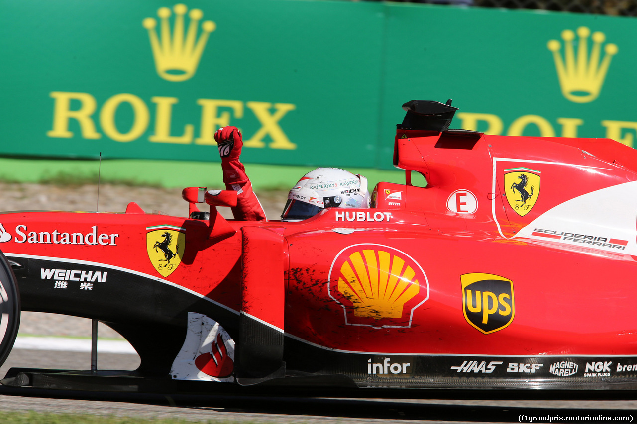 GP ITALIA, 06.09.2015 - Gara, Sebastian Vettel (GER) Ferrari SF15-T waves to the fans