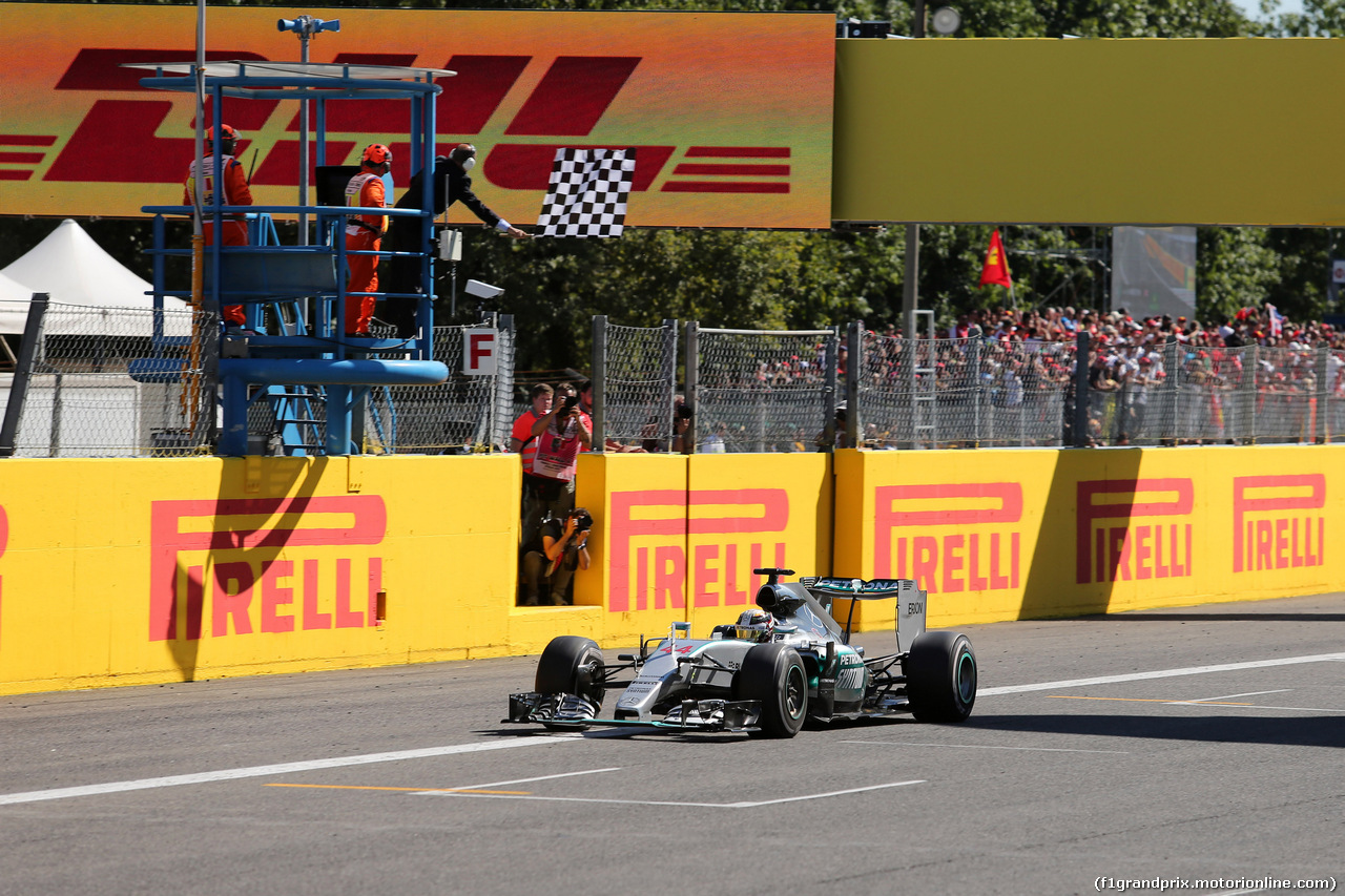 GP ITALIA, 06.09.2015 - Gara, 1st position Lewis Hamilton (GBR) Mercedes AMG F1 W06