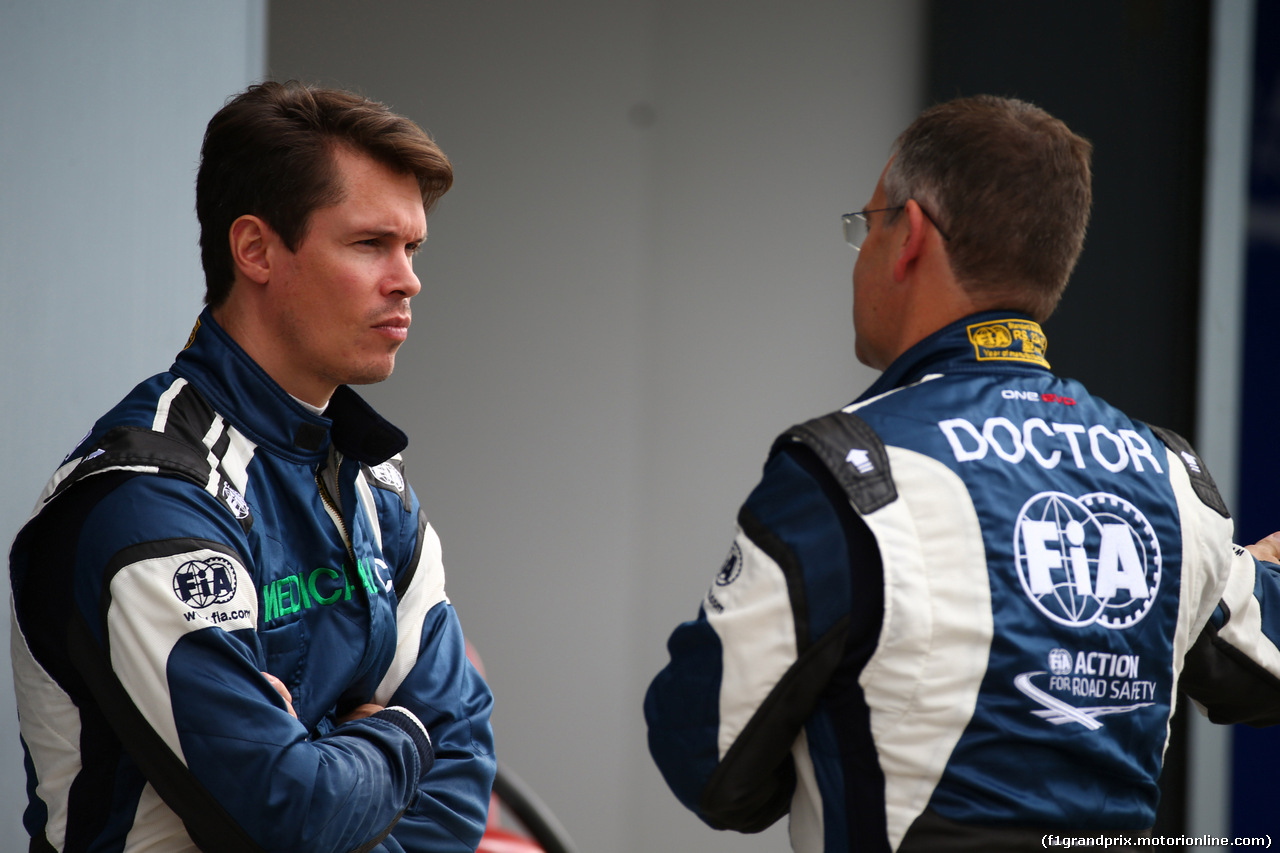 GP ITALIA, 03.09.2015 - (L-R) Alan Van Der Merwe (RSA) FIA Medical Car Driver with Dr Ian Roberts (GBR) FIA Doctor.