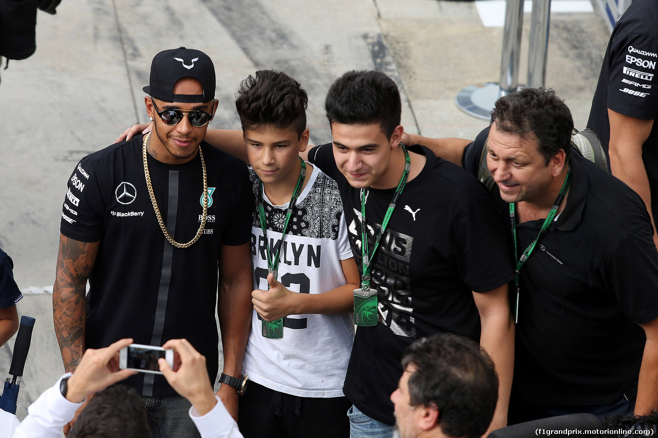 GP ITALIA, 03.09.2015 - Autograph session, Lewis Hamilton (GBR) Mercedes AMG F1 W06
