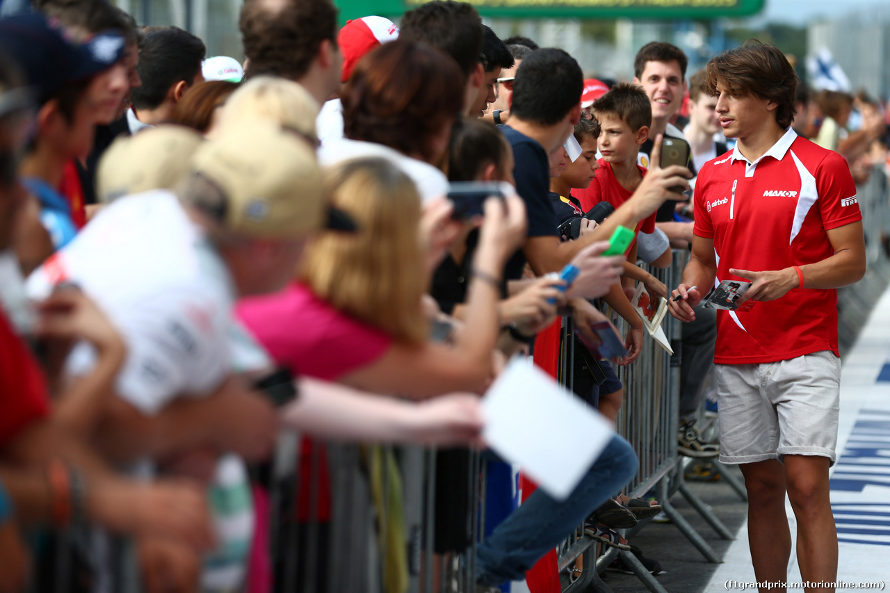 GP ITALIA, 03.09.2015 - Autograph session, Roberto Merhi (ESP) Manor Marussia F1 Team
