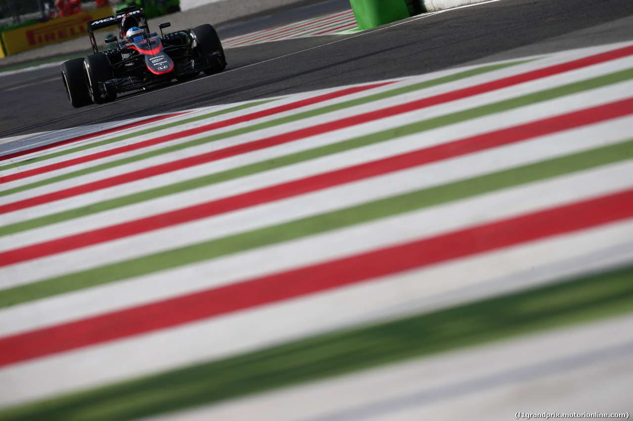 GP ITALIA, 04.09.2015 - Prove Libere 1, Fernando Alonso (ESP) McLaren Honda MP4-30