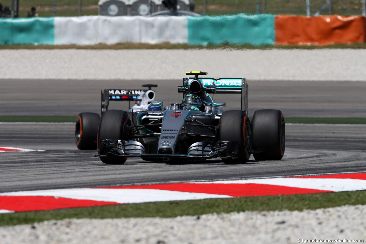 GP MALESIA, 27.03.2015 - Prove Libere 1, Nico Rosberg (GER) Mercedes AMG F1 W06 e Felipe Massa (BRA) Williams F1 Team FW37